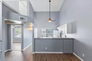 Photo #6: 6352477 Listing 