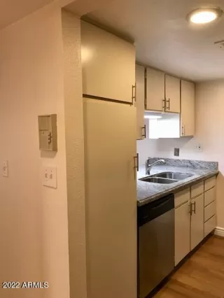 Photo #4: 6352690 Listing