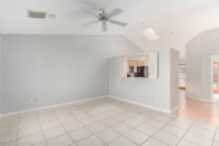 Photo #3: 6352894 Listing