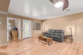 Photo #6: 6353097 Listing