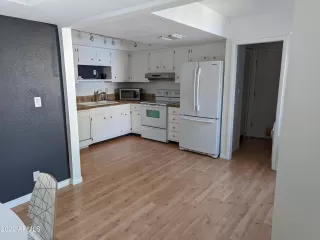 Photo #5: 6353109 Listing 