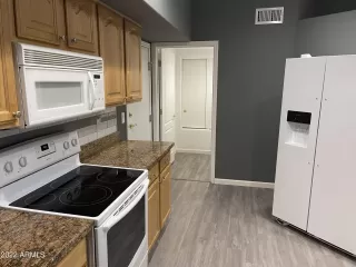 Photo #5: 6353330 Listing 