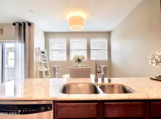 Photo #3: 6353418 Listing