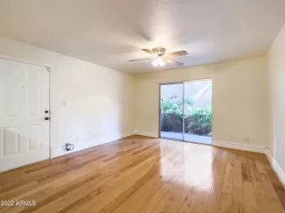 Photo #2: 6353536 Listing