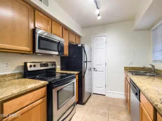 Photo #5: 6353536 Listing