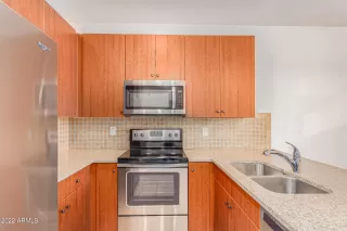 Photo #3: 6353671 Listing