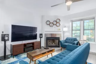 Photo #2: 6353732 Listing