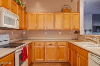 Photo #6: 6353735 Listing