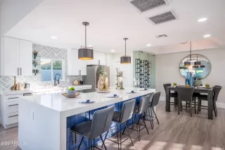 Photo #5: 6353754 Listing