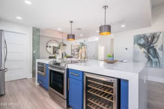 Photo #6: 6353754 Listing