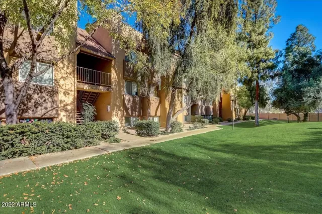 MLS: 6353775 Condo For Sale