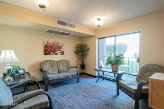 Photo #6: 6353777 Listing 