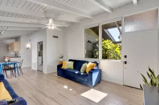 Photo #2: 6353830 Listing 