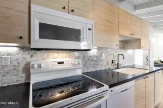 Photo #4: 6353830 Listing 