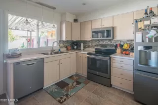 Photo #6: 6354015 Listing 