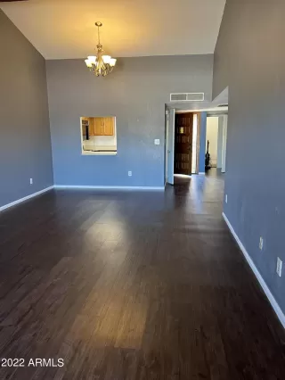 Photo #5: 6354235 Listing