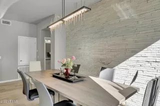 Photo #5: 6354266 Listing