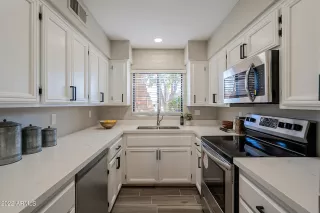 Photo #3: 6354286 Listing 