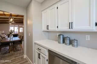 Photo #6: 6354286 Listing 