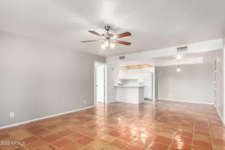 Photo #5: 6354379 Listing