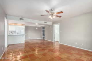 Photo #6: 6354379 Listing