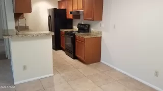 Photo #5: 6354450 Listing