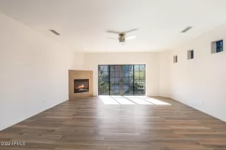 Photo #3: 6354788 Listing