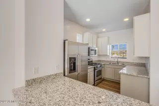 Photo #5: 6354788 Listing