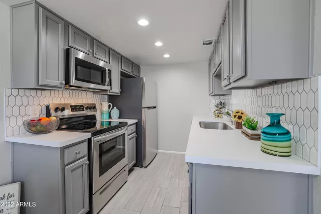 MLS: 6354847 Condo For Sale