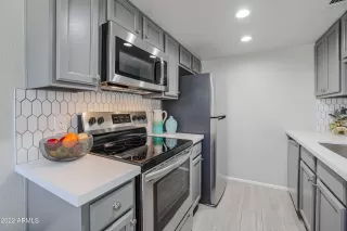 Photo #1: 6354847 Listing 