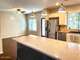 Photo #4: 6354965 Listing