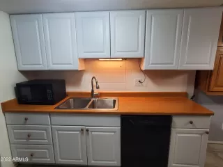 Photo #4: 6355052 Listing 