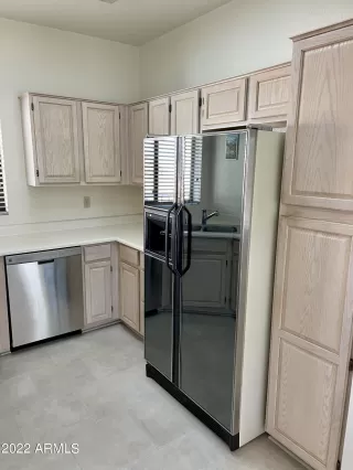 Photo #5: 6355057 Listing