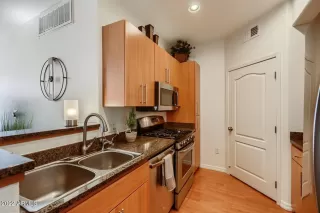 Photo #4: 6355244 Listing