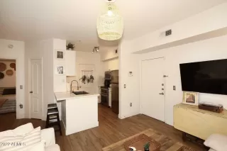 Photo #2: 6355283 Listing 