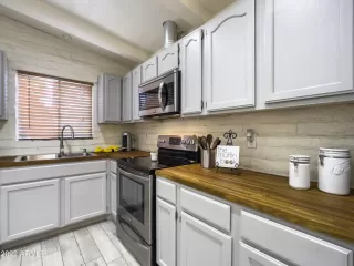 Photo #3: 6355552 Listing