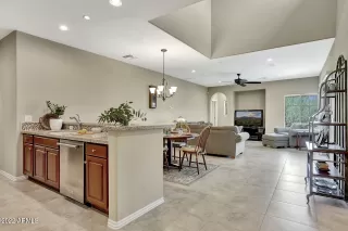 Photo #4: 6355681 Listing