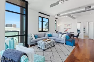 Photo #6: 6355684 Listing