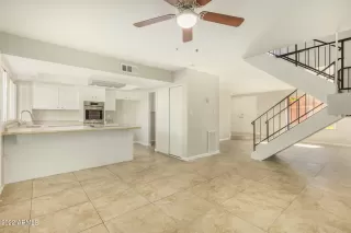 Photo #6: 6355741 Listing 