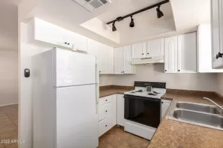 Photo #5: 6355793 Listing 