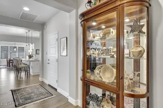 Photo #3: 6355842 Listing