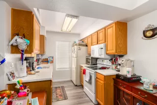 Photo #5: 6355852 Listing 