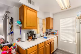 Photo #6: 6355852 Listing 