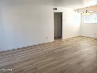 Photo #2: 6356145 Listing