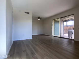 Photo #5: 6356148 Listing