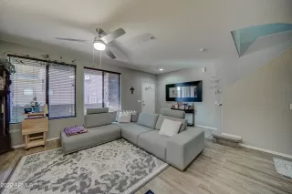 Photo #5: 6356703 Listing