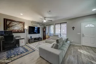 Photo #6: 6356703 Listing