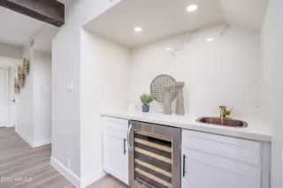 Photo #3: 6356925 Listing