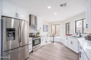 Photo #6: 6356925 Listing