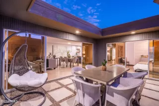 Photo #2: 6356982 Listing